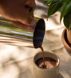 Pourring Cacao