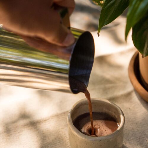 Pourring Cacao